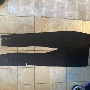 Lululemon black leggings